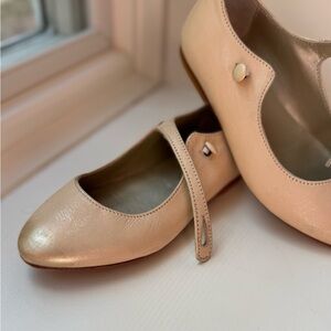 Bonpoint Cream Girl’s Mary Jane Flats Dress Shoes Size EU 26